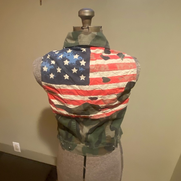 Soho Babe vest. Size M - Picture 8 of 9